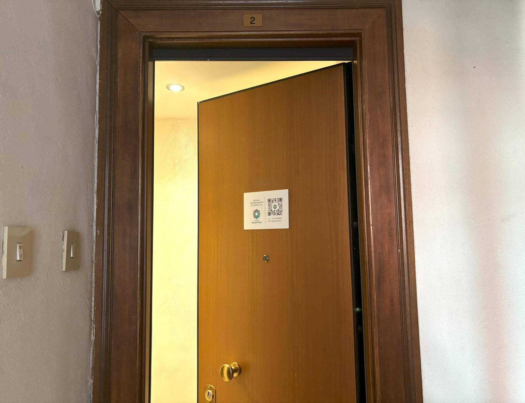 Red Velvet Apartman Trieszt Kültér fotó